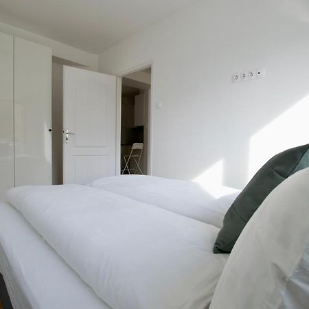 Standard Apartment By Hi5 - Dessewffy 37 Suites Budapest Eksteriør billede