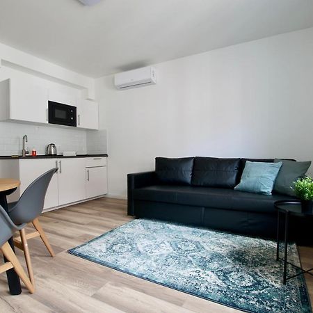 Standard Apartment By Hi5 - Dessewffy 37 Suites Budapest Eksteriør billede