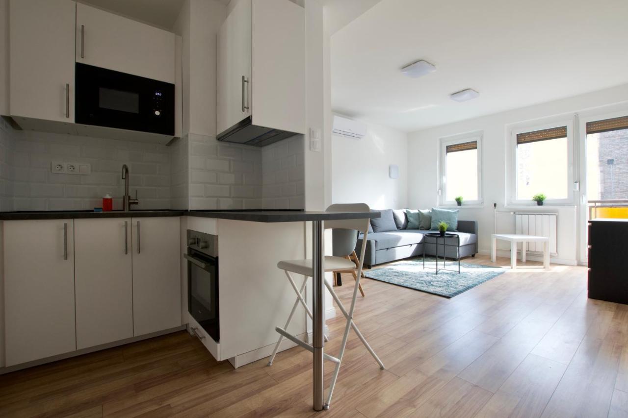 Standard Apartment By Hi5 - Dessewffy 37 Suites Budapest Eksteriør billede