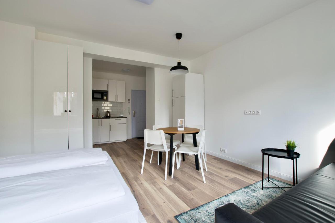 Standard Apartment By Hi5 - Dessewffy 37 Suites Budapest Eksteriør billede