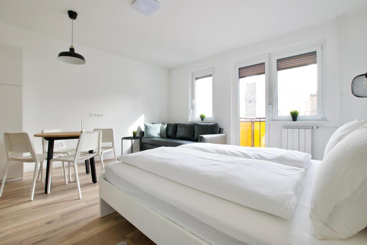 Standard Apartment By Hi5 - Dessewffy 37 Suites Budapest Eksteriør billede