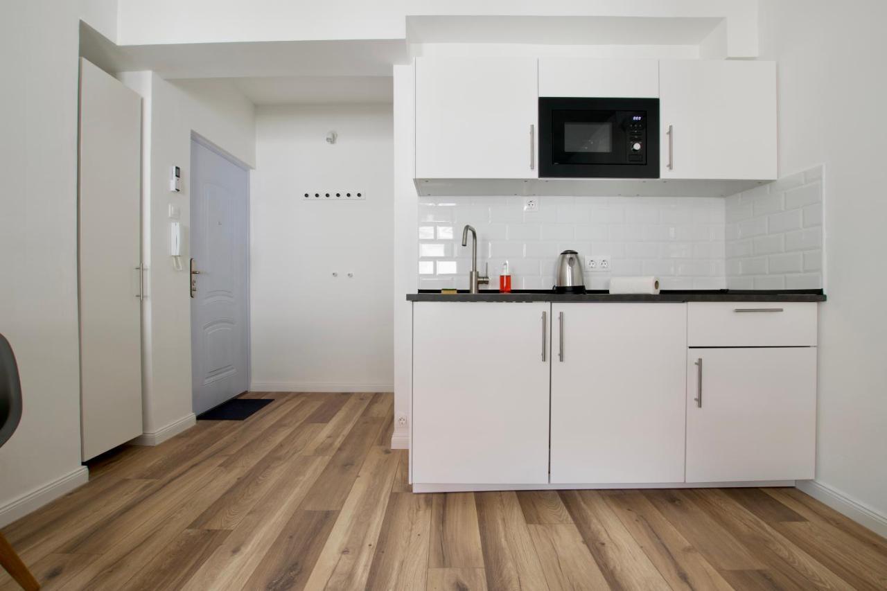Standard Apartment By Hi5 - Dessewffy 37 Suites Budapest Eksteriør billede